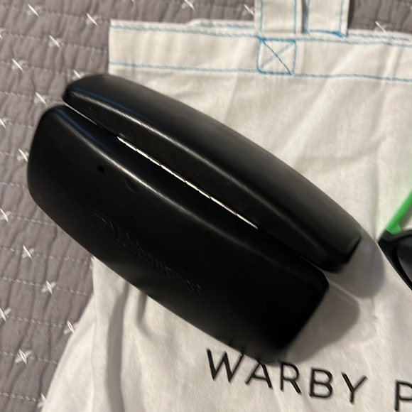 Eyeglass cases - Picture 3 of 10